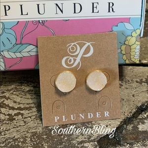 Plunder Mimi white druzy stud earrings NEW